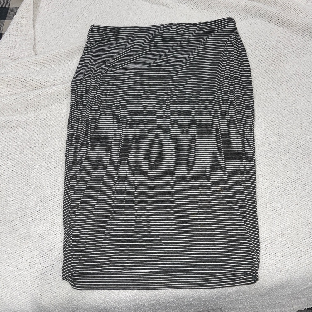 Grey white striped pencil skirt grey white size medium